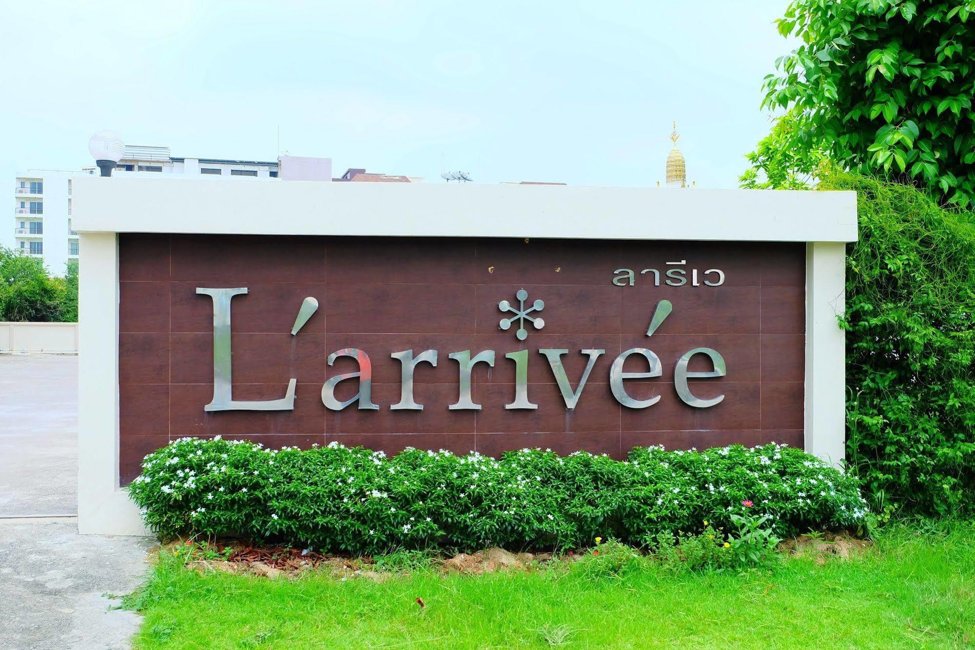 Larrivee Hotel Bang Bo Buitenkant foto