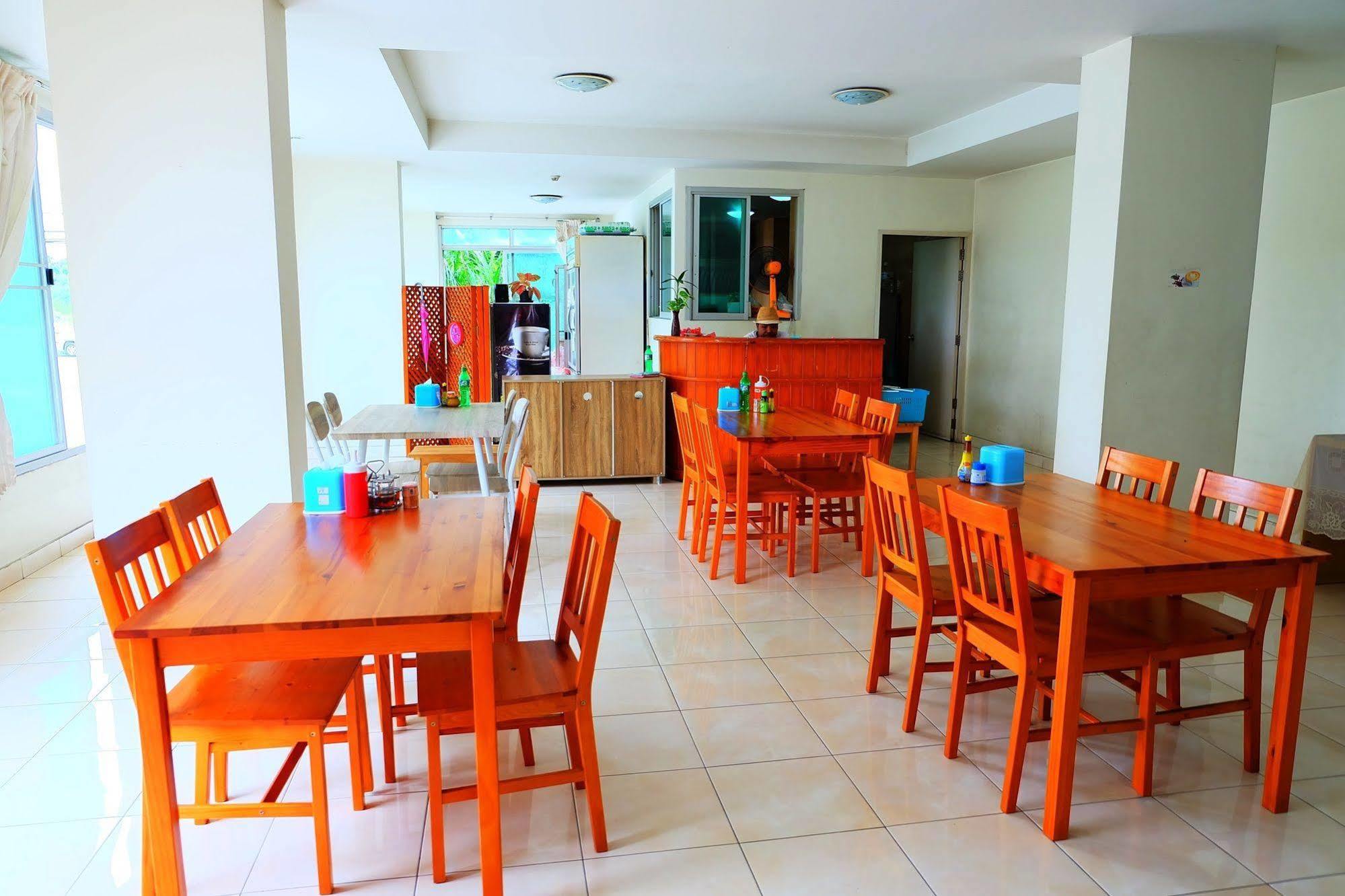 Larrivee Hotel Bang Bo Buitenkant foto